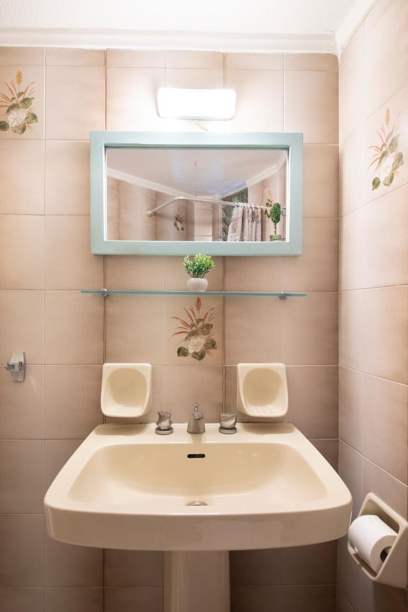 Modern City Apt In The Heart Of Heraklion ภายนอก รูปภาพ