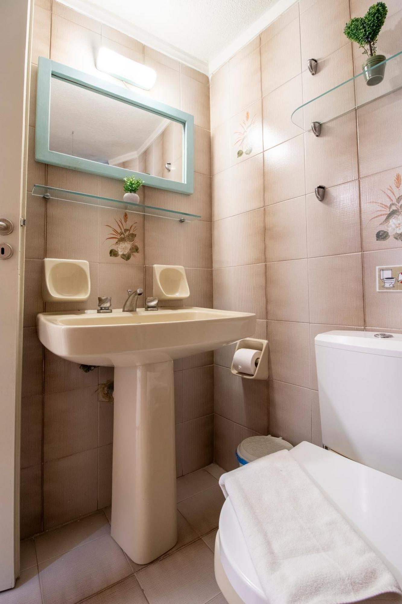 Modern City Apt In The Heart Of Heraklion ภายนอก รูปภาพ
