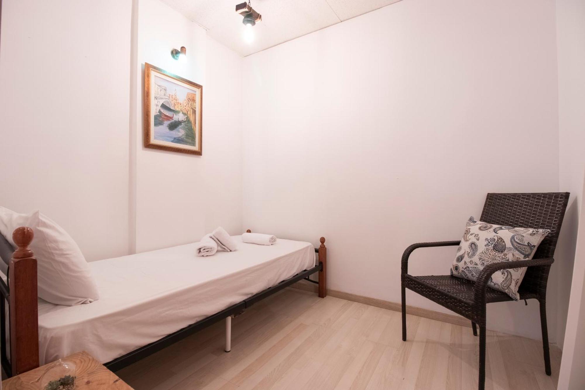 Modern City Apt In The Heart Of Heraklion ภายนอก รูปภาพ