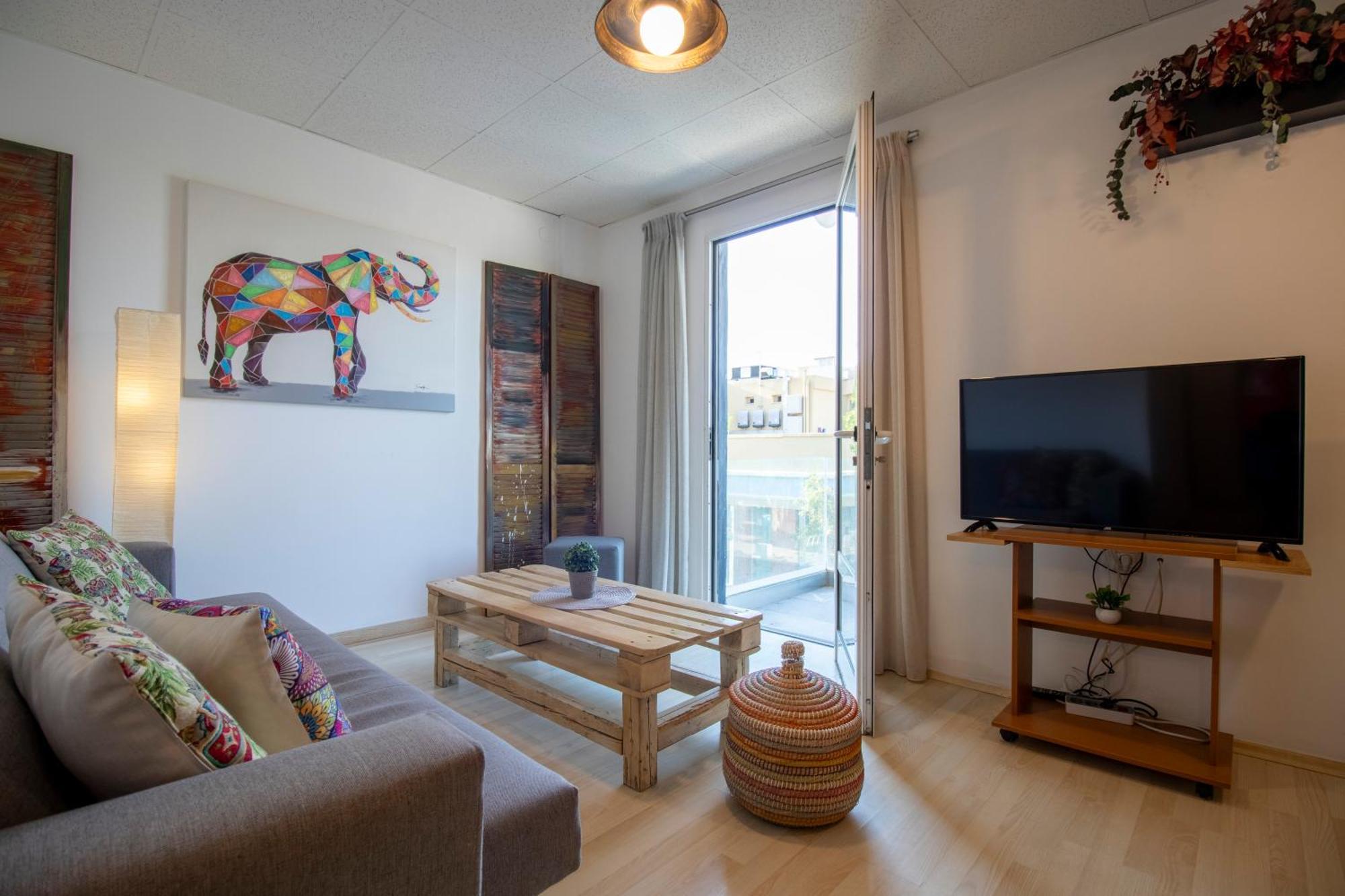 Modern City Apt In The Heart Of Heraklion ภายนอก รูปภาพ